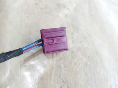 BMW 4 Pole 2 Wire Dark Magenta Connector Plug w/ Pigtail 92011303